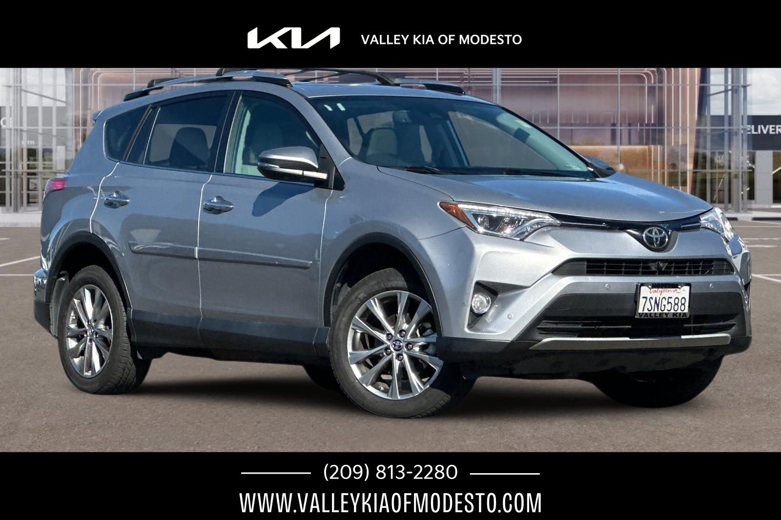 Used 2016 Toyota RAV4 Limited FWD image 1