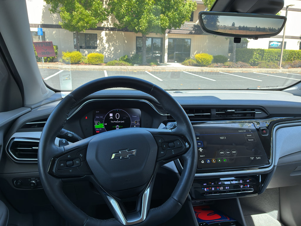 Used 2023 Chevrolet Bolt EUV Premier w/ Sun & Sound Package FWD image 20