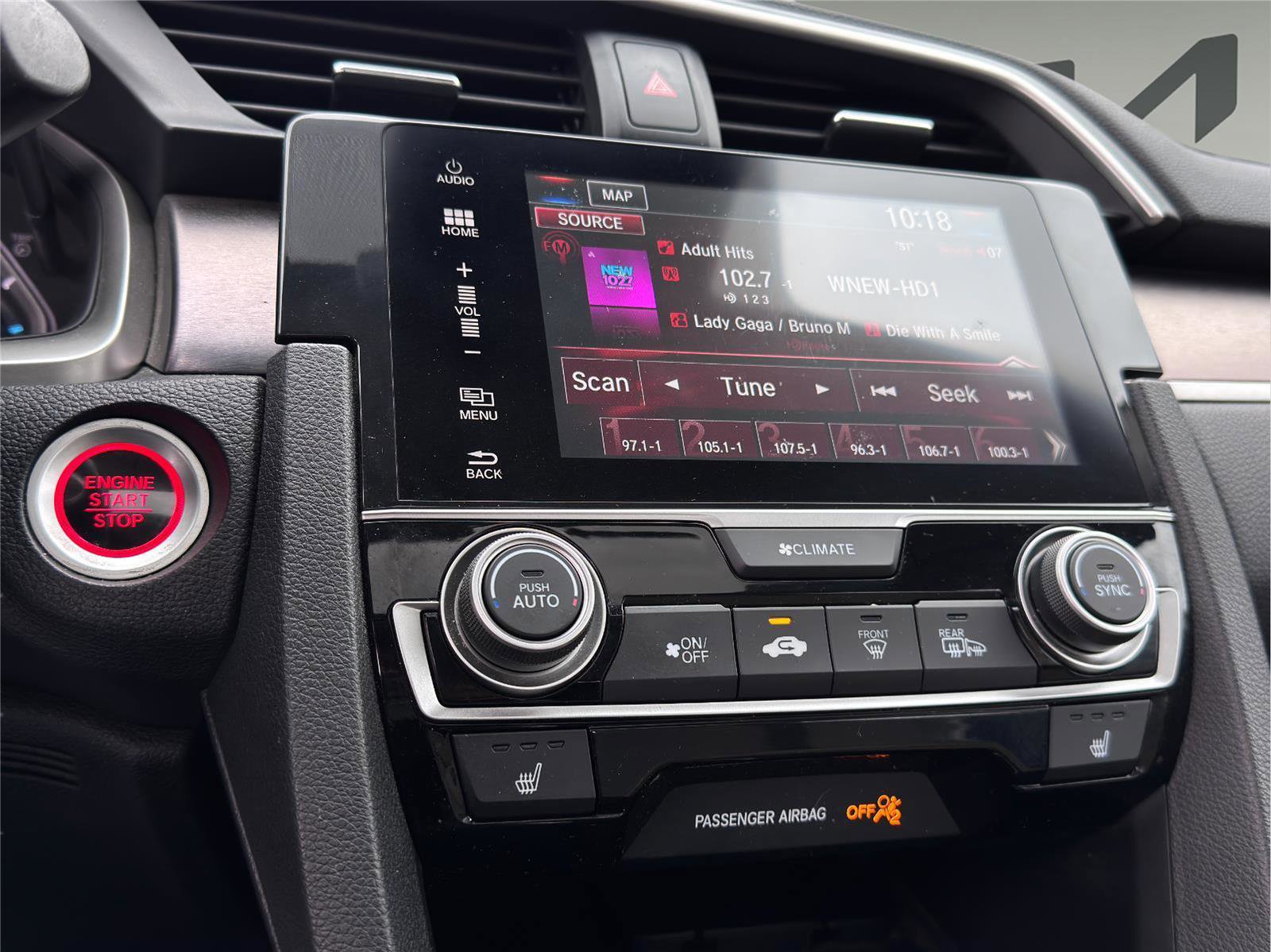 Used 2016 Honda Civic Touring image 16