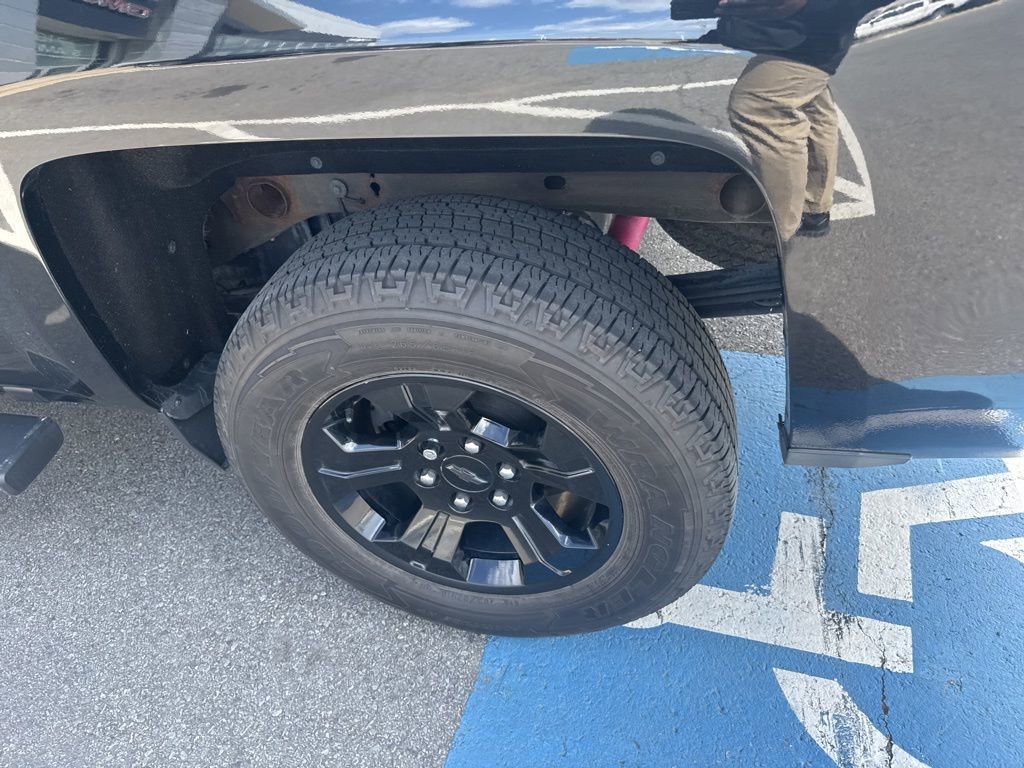 Used 2017 Chevrolet Silverado 1500 LT w/ All Star Edition image 12