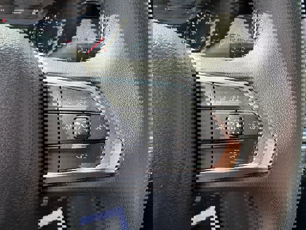 Used 2024 Jeep Compass Latitude image 18