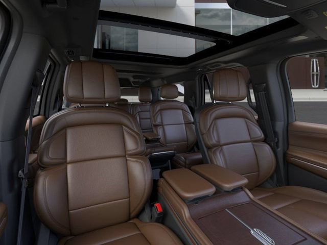 New 2026 Lincoln Navigator L Reserve AWD/4WD image 11