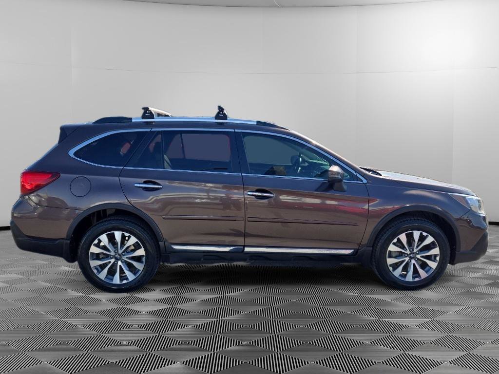 Used 2019 Subaru Outback 3.6R Touring image 8