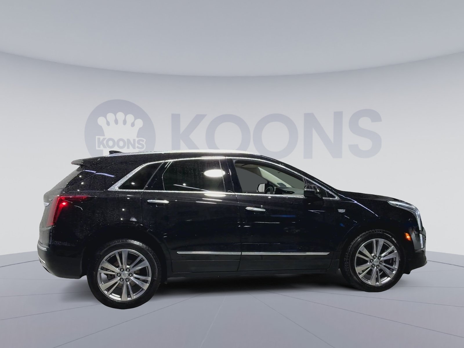 Used 2024 Cadillac XT5 Premium Luxury w/ LPO, Floor Liner Package AWD/4WD image 12