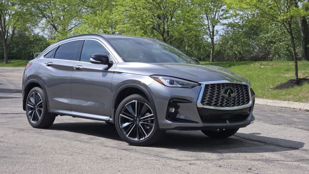 Certified 2025 INFINITI QX55 Luxe AWD/4WD image 2