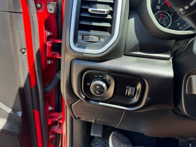 Used 2024 RAM 2500 Big Horn w/ Night Edition AWD/4WD image 17