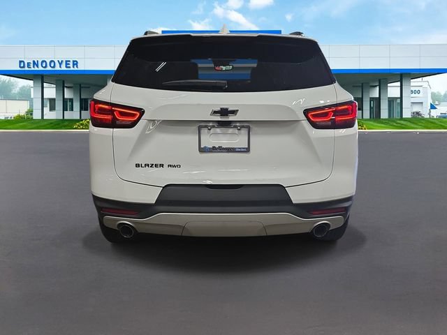 New 2026 Chevrolet Blazer LT w/ Sound & Technology Package AWD/4WD image 9