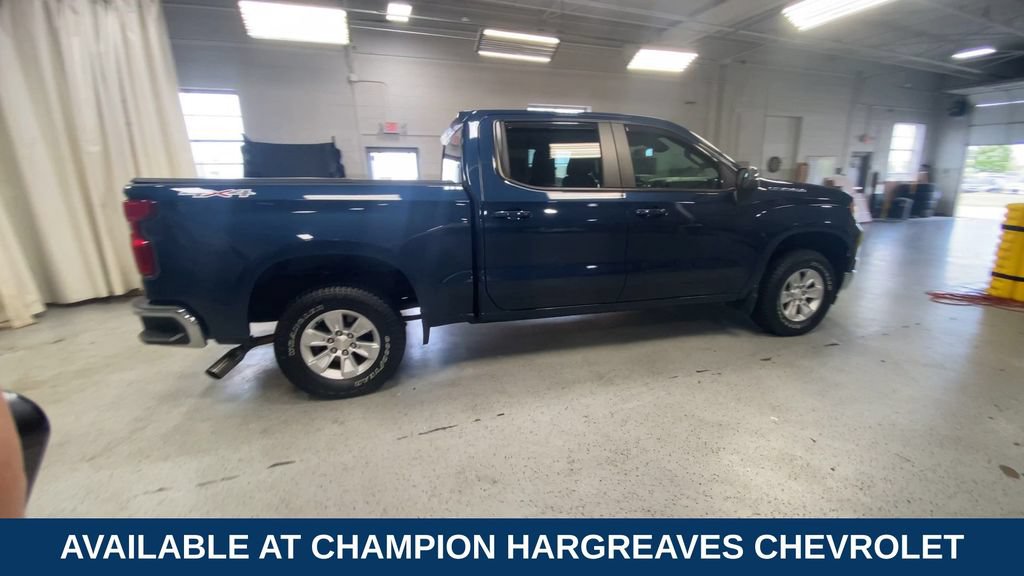 Certified 2022 Chevrolet Silverado 1500 LT AWD/4WD image 11