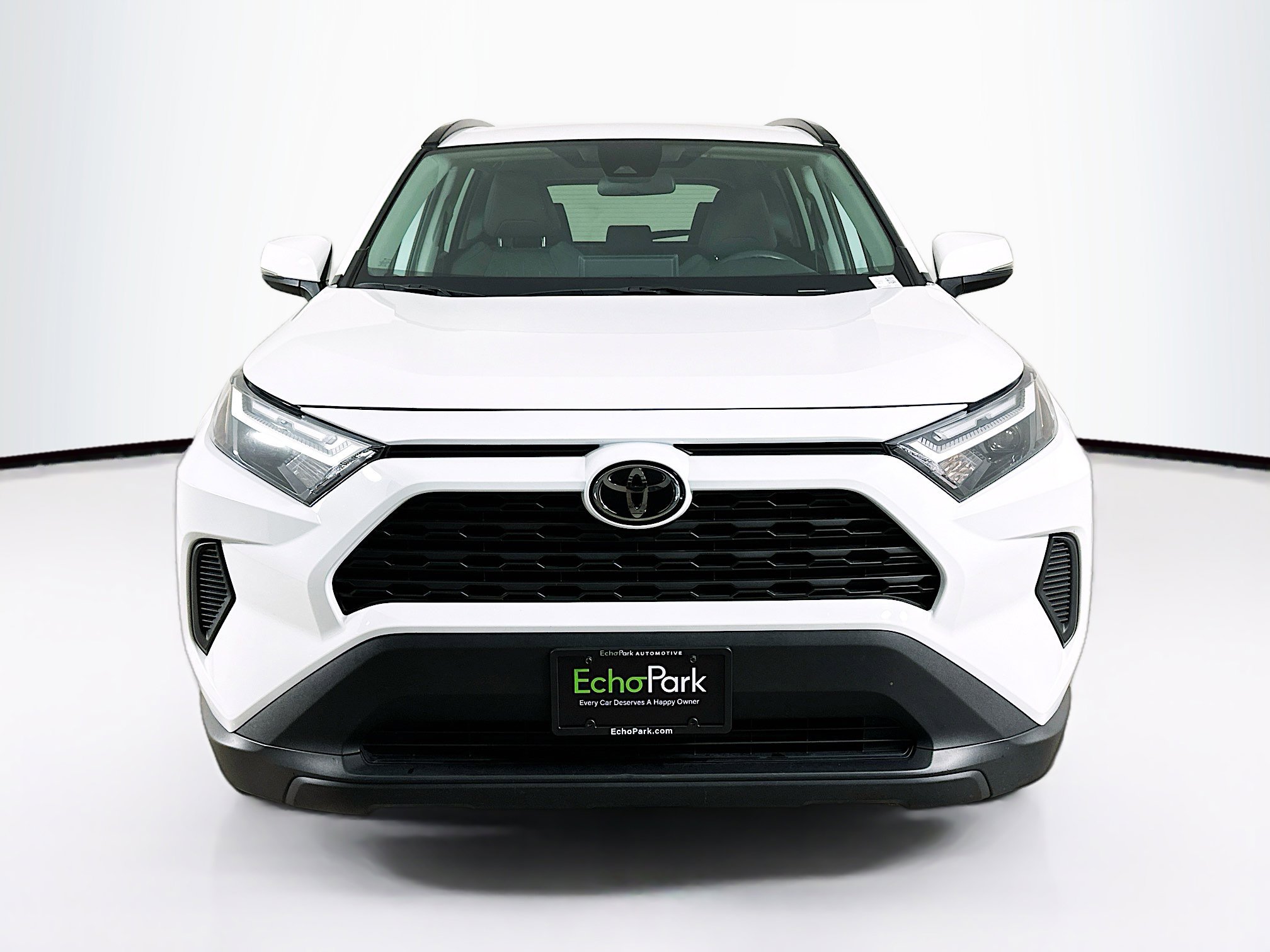 Used 2024 Toyota RAV4 XLE image 2