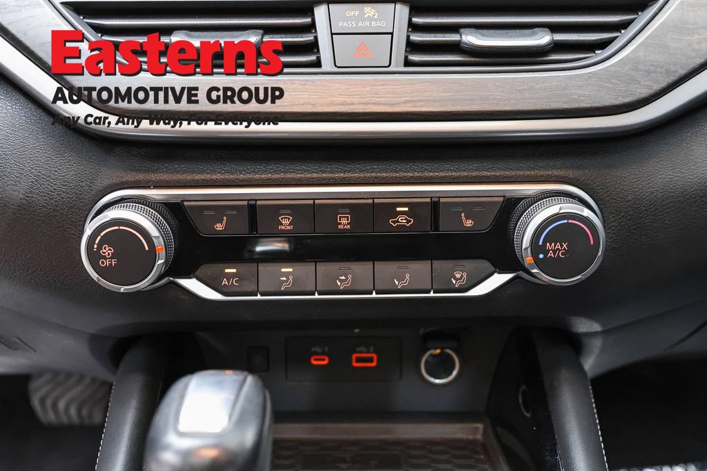 Used 2023 Nissan Altima 2.5 SV w/ SV Premium Package FWD image 22