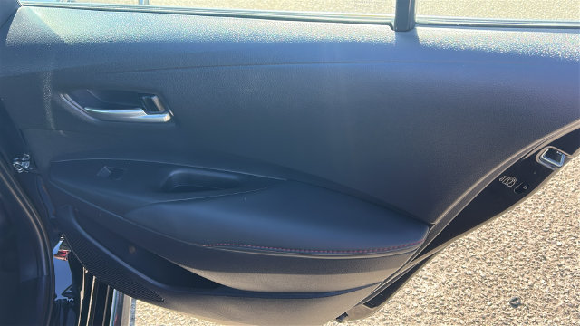 Used 2025 Toyota Corolla SE FWD image 12