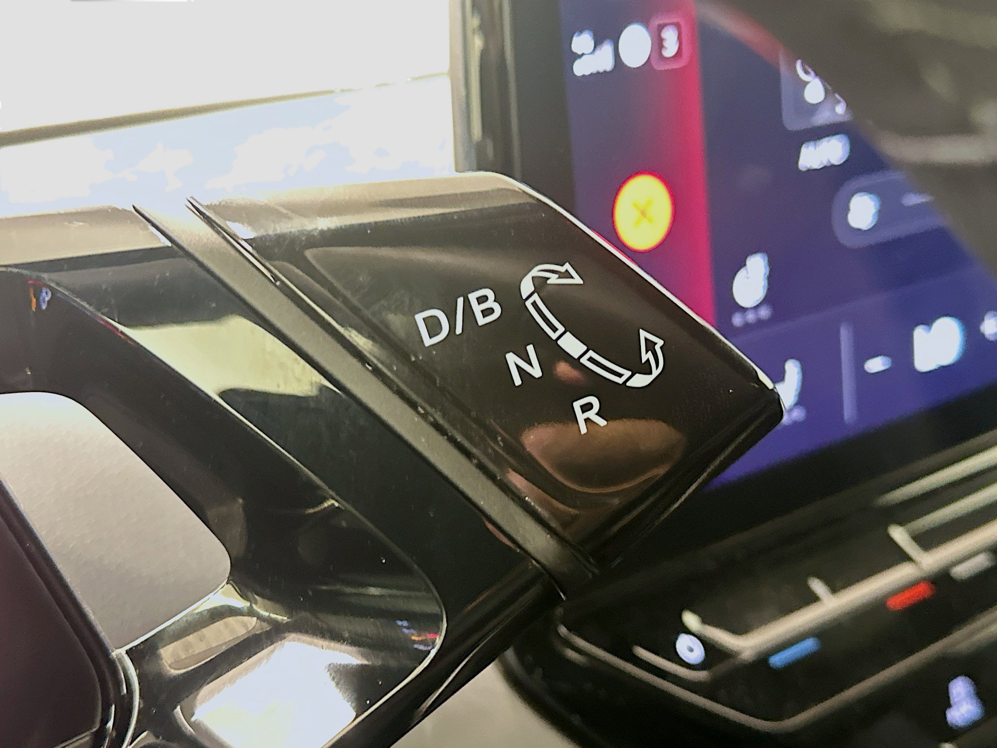 Used 2023 Volkswagen ID.4 Pro S Plus image 25