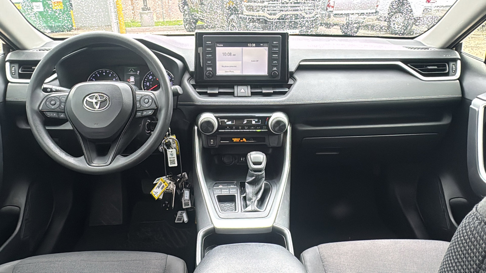 Used 2019 Toyota RAV4 LE FWD image 16