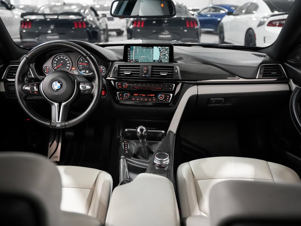 Used 2018 BMW M4 Coupe RWD image 18