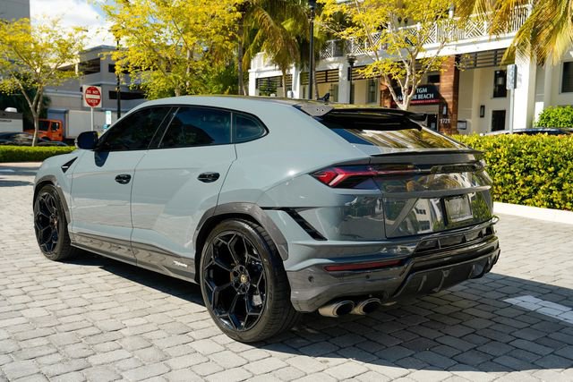 Used 2023 Lamborghini Urus Performante image 19