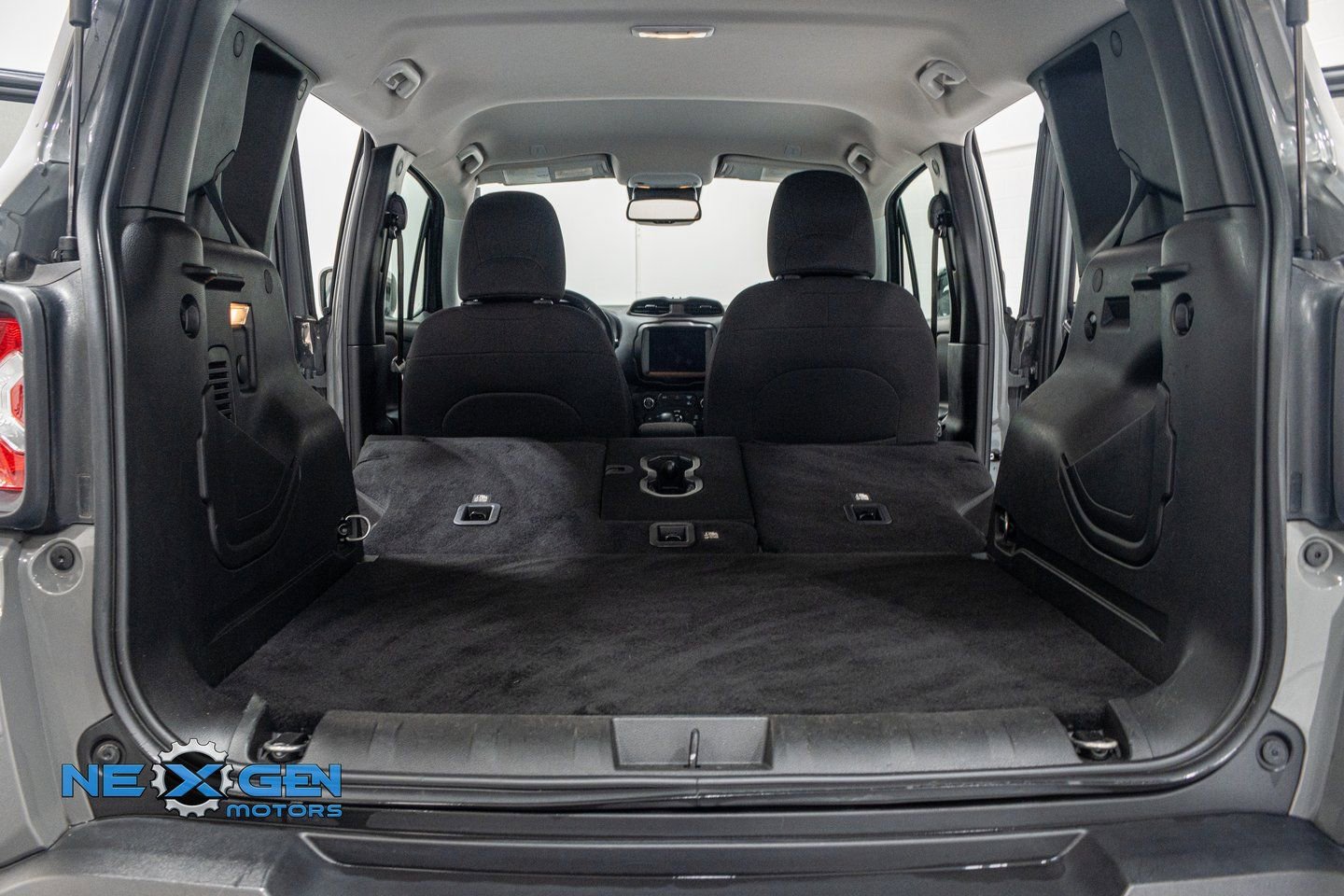 Used 2022 Jeep Renegade Latitude w/ Convenience Group image 51