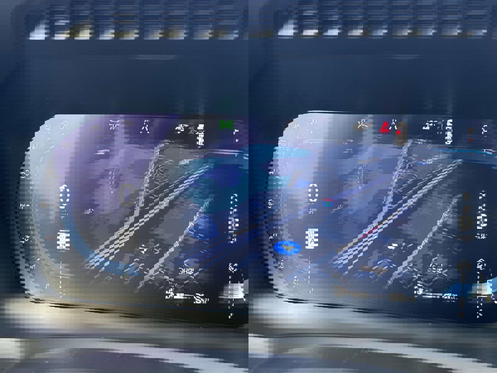 Certified 2025 Volvo XC90 B6 Plus image 31