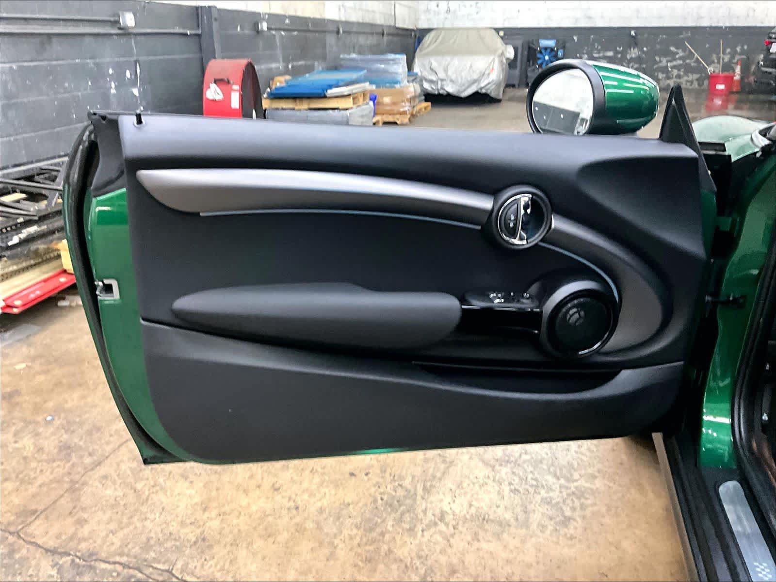 Used 2024 MINI Cooper SE FWD image 27