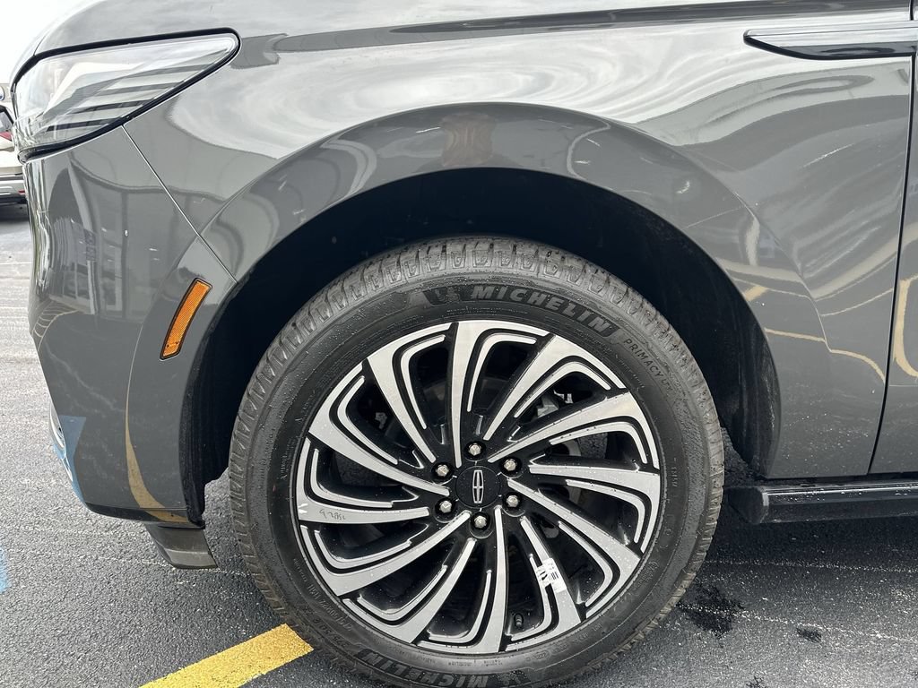 Certified 2026 Lincoln Navigator L Black Label AWD/4WD image 19