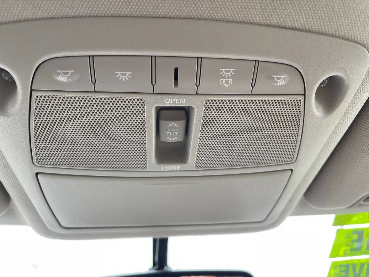 Used 2014 Nissan Rogue SL w/ SL Premium Package image 19