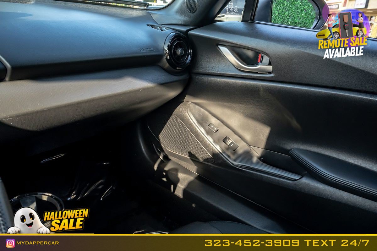 Used 2021 MAZDA MX-5 Miata Sport RWD image 20