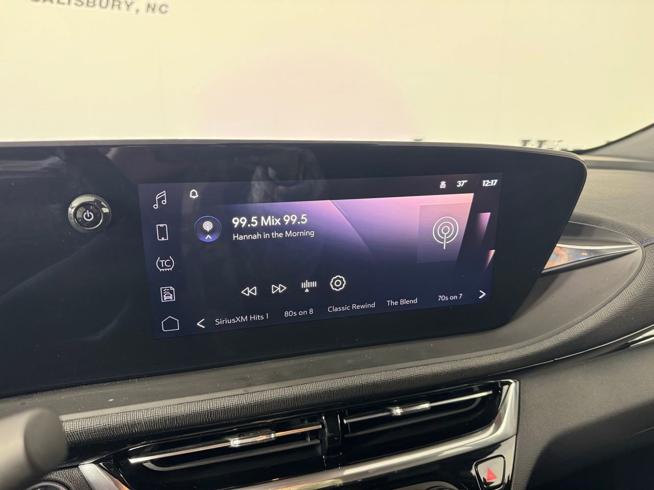 Used 2024 Buick Envista Sport Touring w/ Convenience I Package image 16