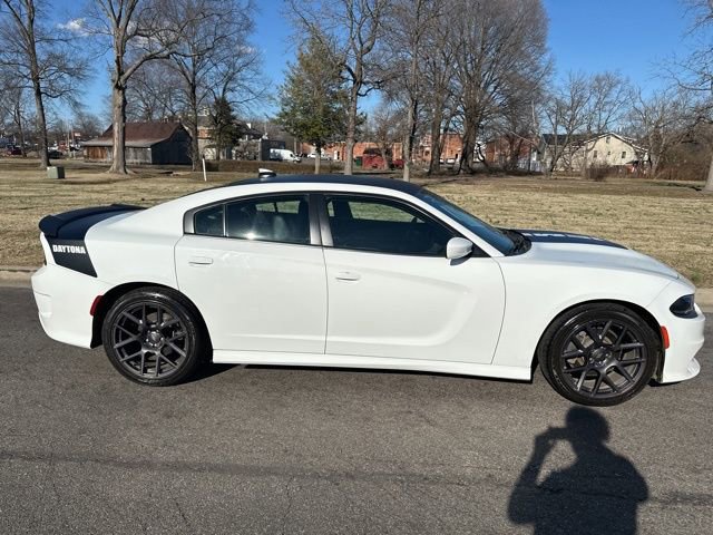 Used 2018 Dodge Charger R/T image 22