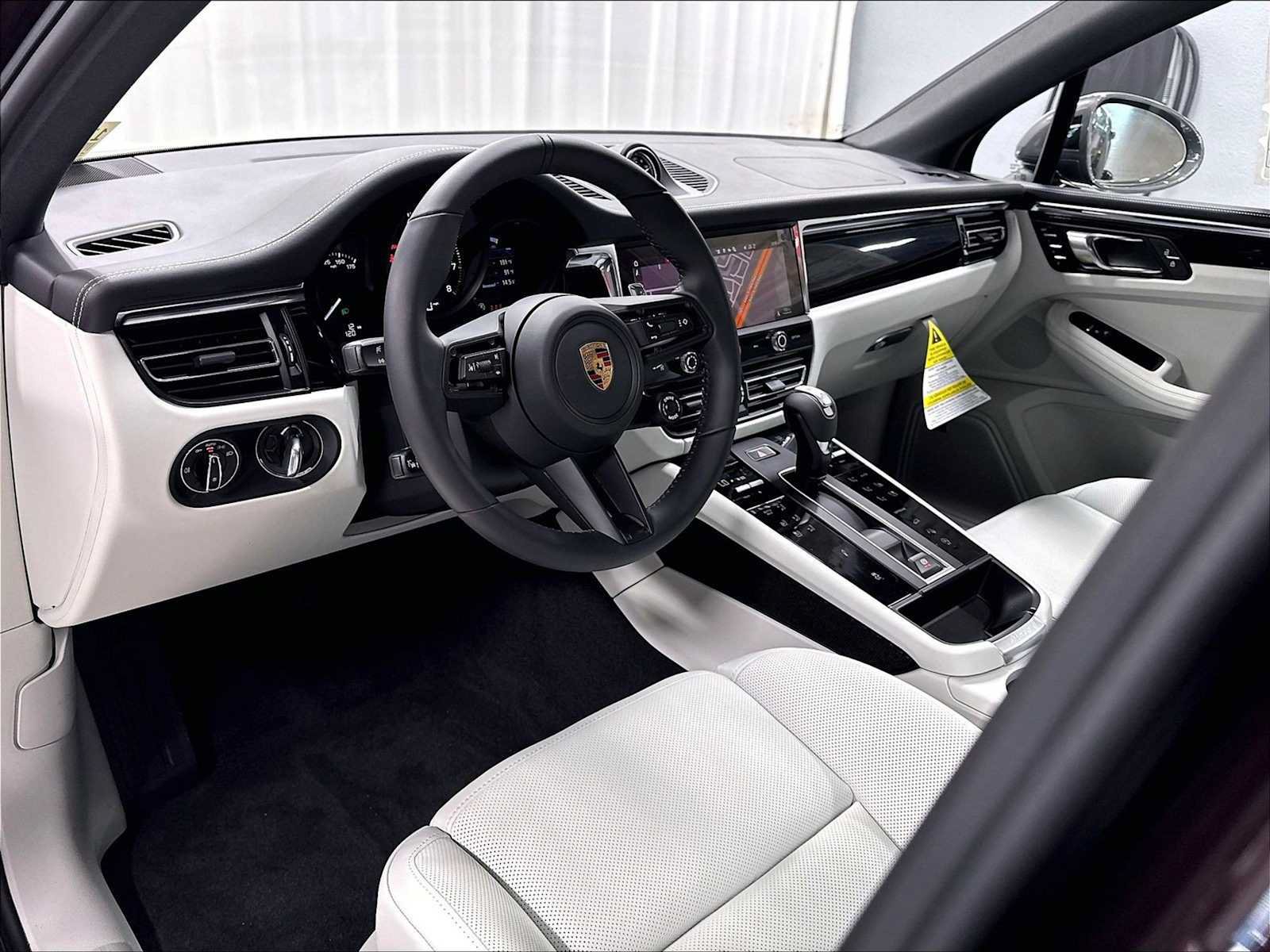 New 2026 Porsche Macan Turbo AWD/4WD image 4