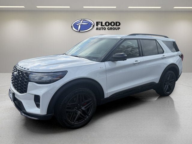 New 2026 Ford Explorer ST-Line w/ ST-Line Street Pack AWD/4WD image 3