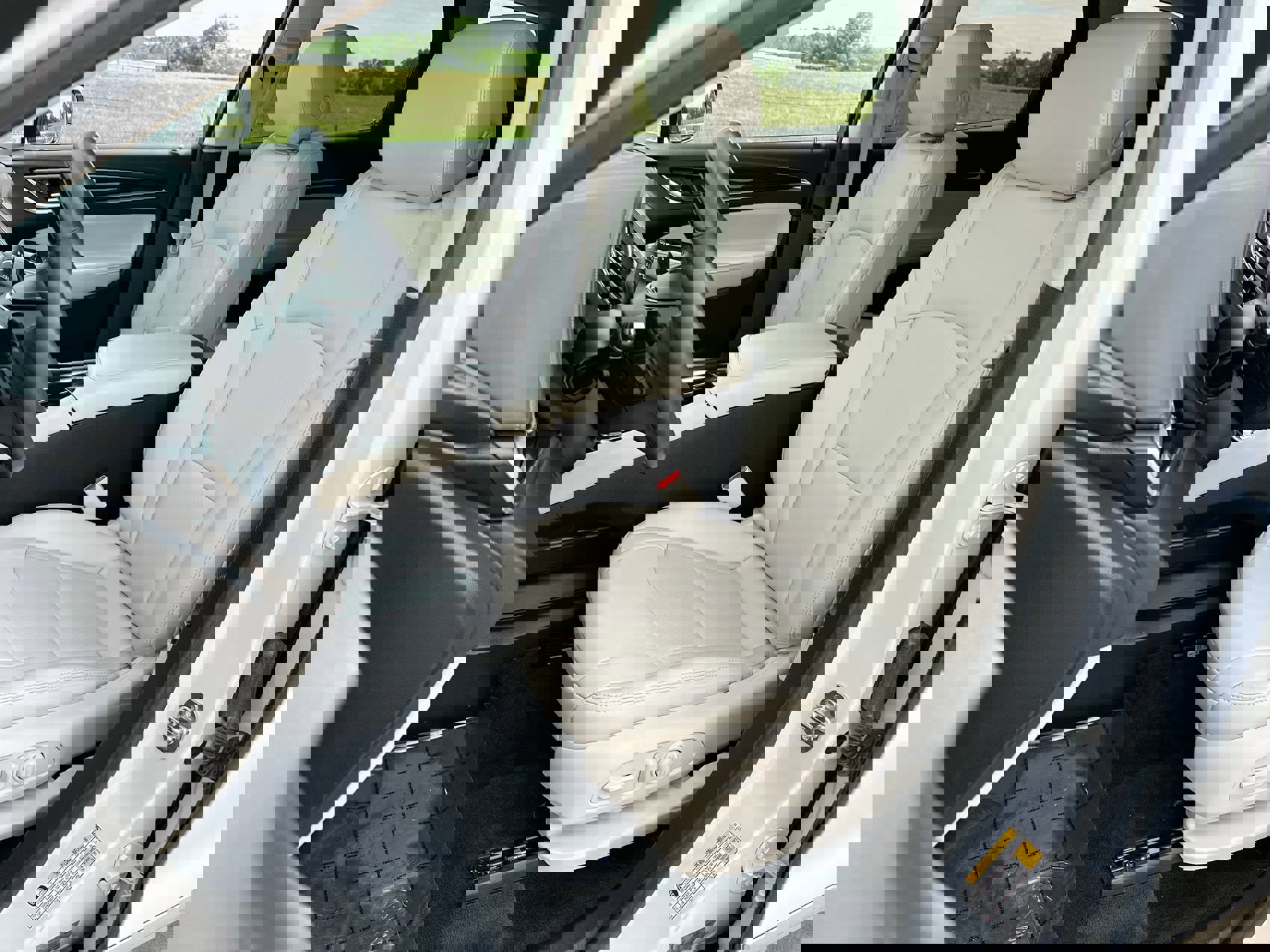 Used 2023 Buick Enclave Essence w/ Sport Touring Edition image 11