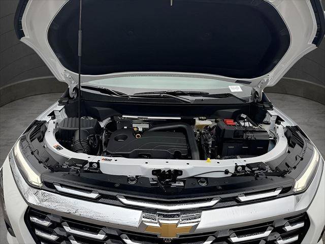 New 2025 Chevrolet Equinox LT w/ Safety and Technology Package image 8