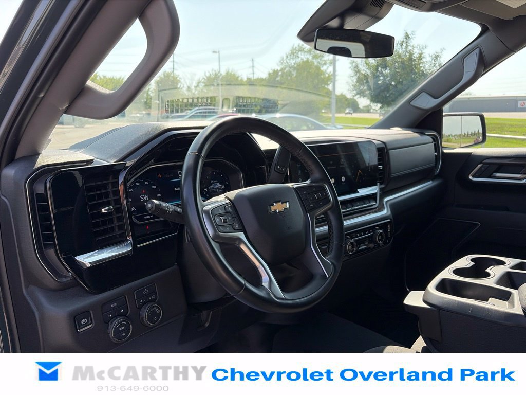 Used 2025 Chevrolet Silverado 1500 LT AWD/4WD image 49