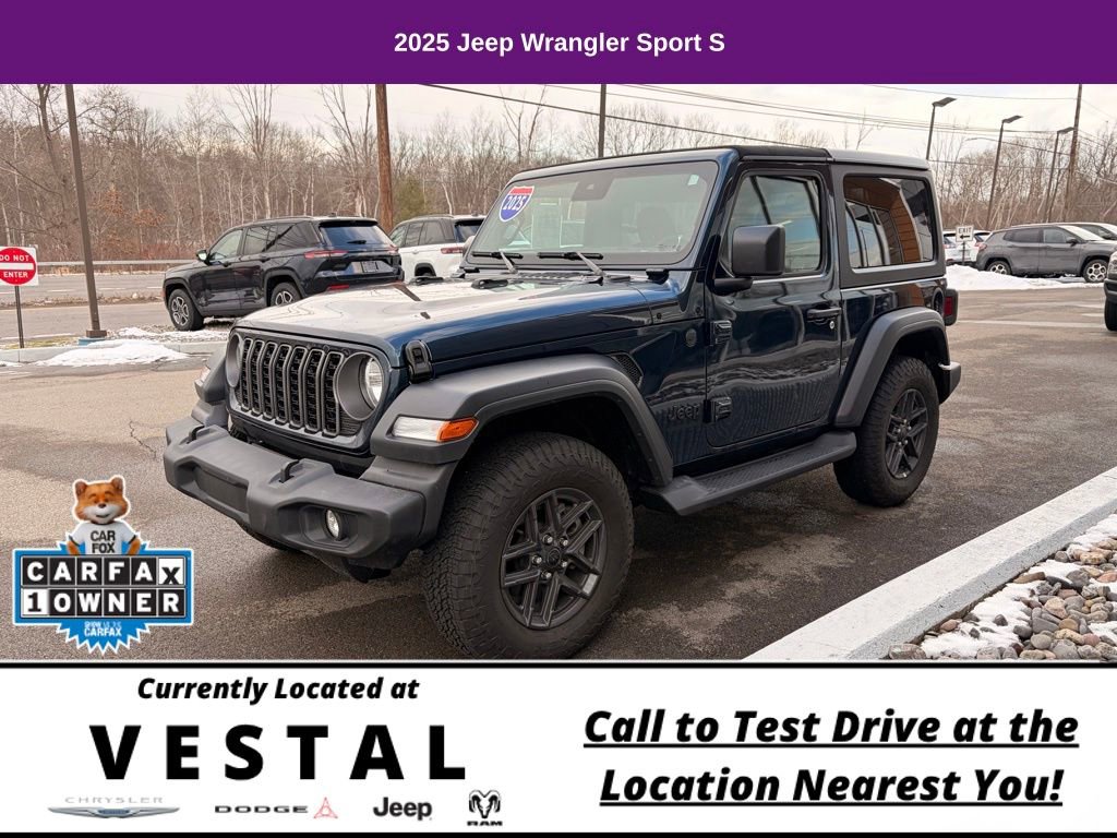 Used 2025 Jeep Wrangler Sport AWD/4WD image 4