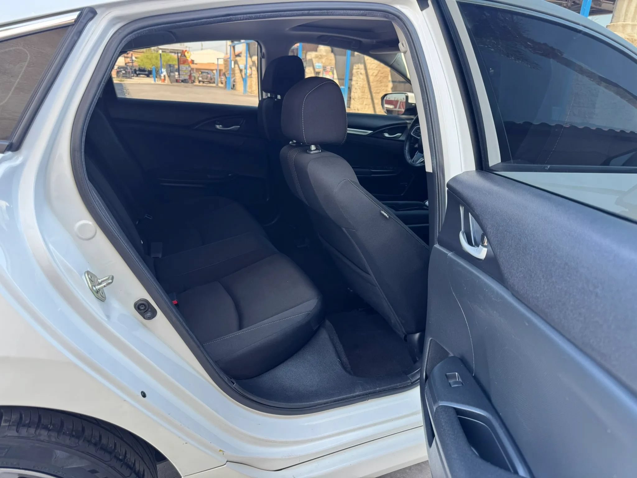 Used 2019 Honda Civic EX image 5