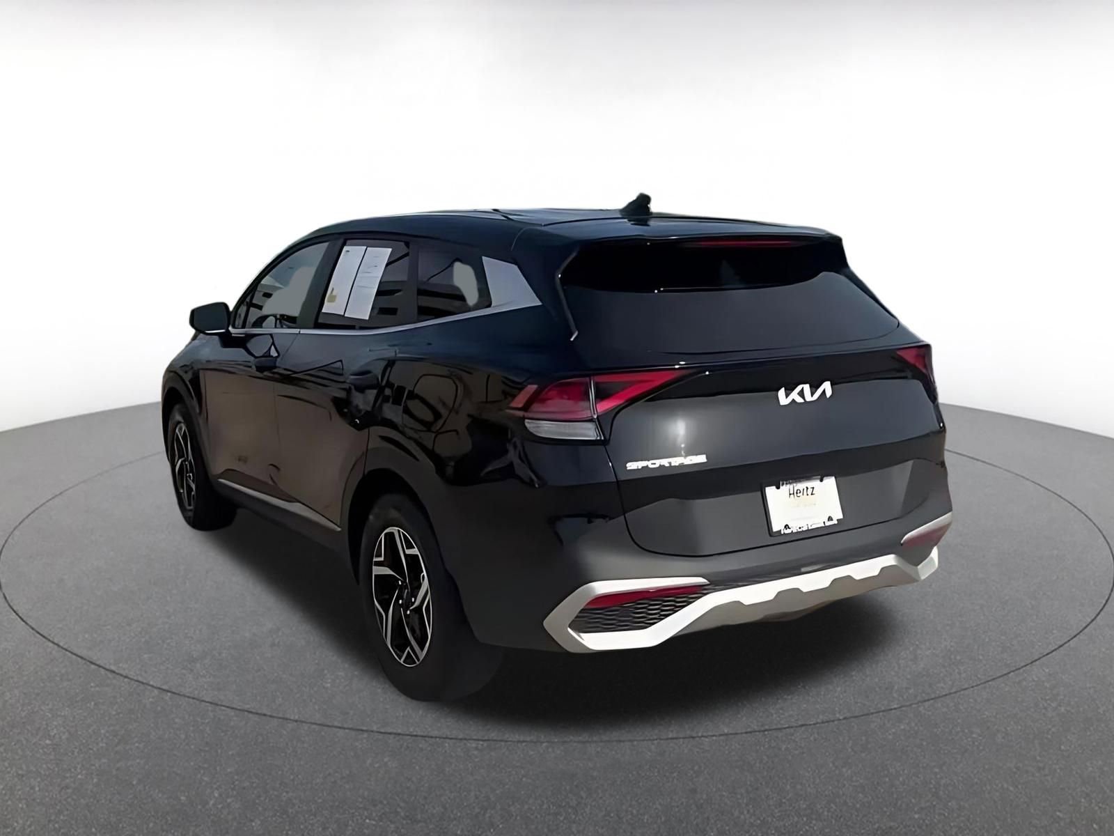 Used 2025 Kia Sportage LX image 11