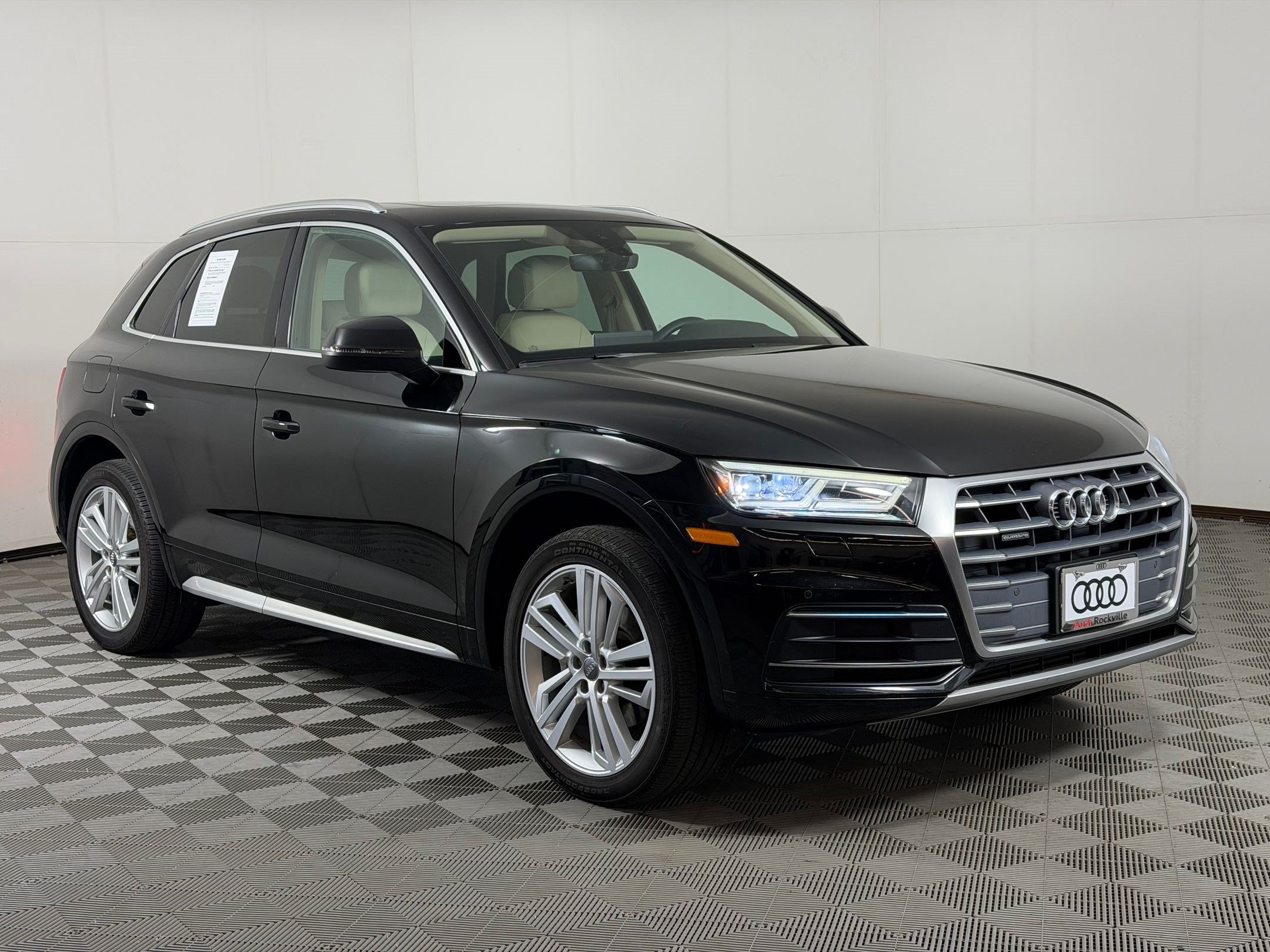 Used 2018 Audi Q5 Premium w/ Premium Plus Package AWD/4WD image 7
