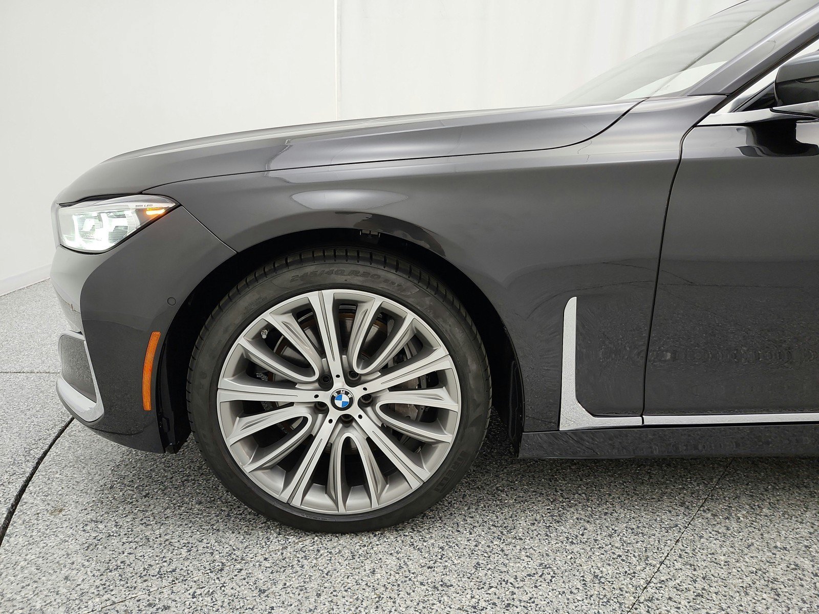 Used 2020 BMW 750i xDrive w/ Executive Package AWD/4WD image 17