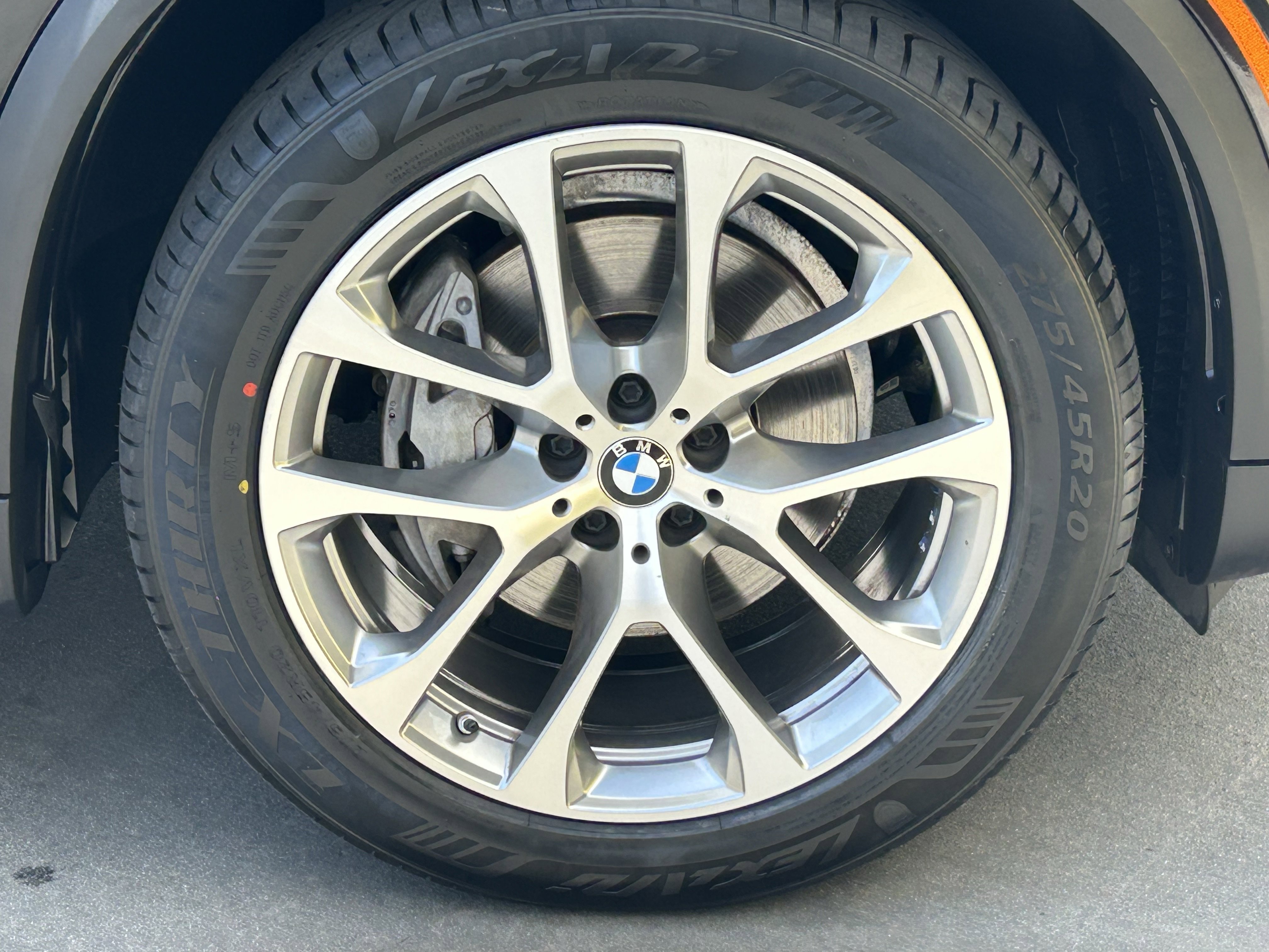 Used 2024 BMW X5 xDrive40i w/ Premium Package AWD/4WD image 7
