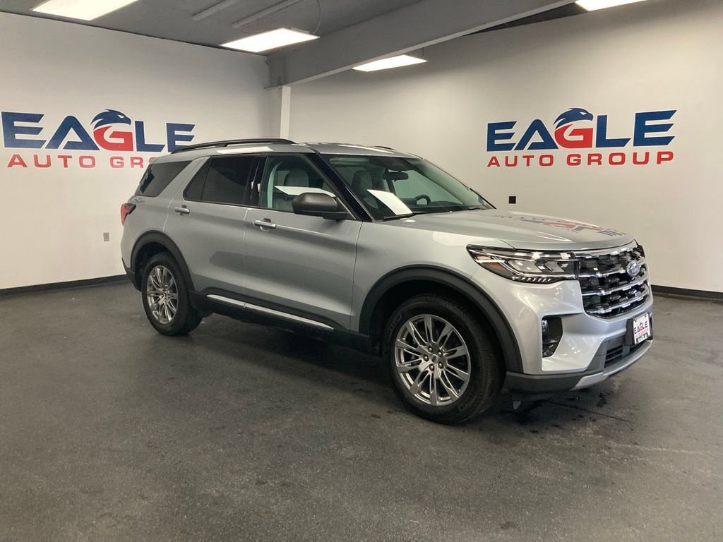 Used 2025 Ford Explorer Active w/ Active Comfort Package AWD/4WD image 1
