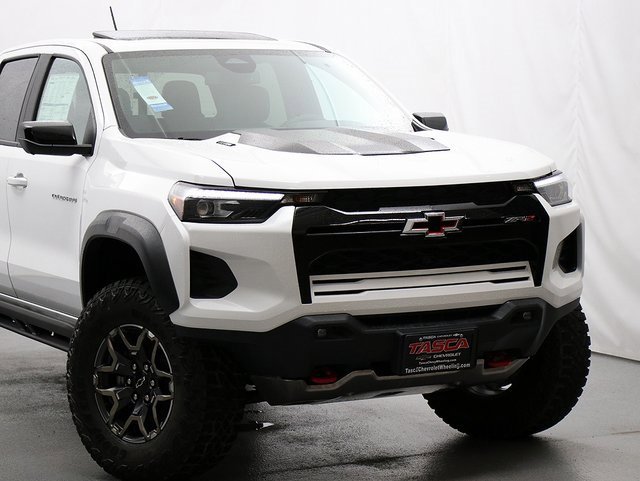 New 2026 Chevrolet Colorado ZR2 w/ Technology Package video 2