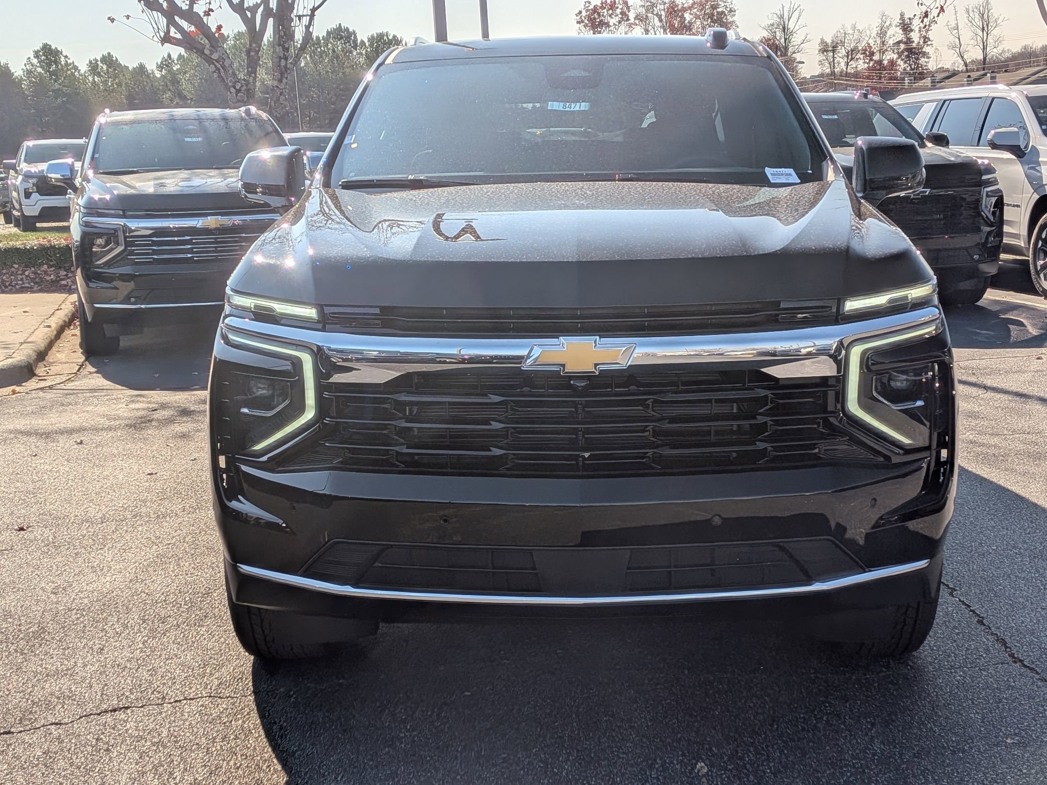 New 2026 Chevrolet Suburban LS image 2
