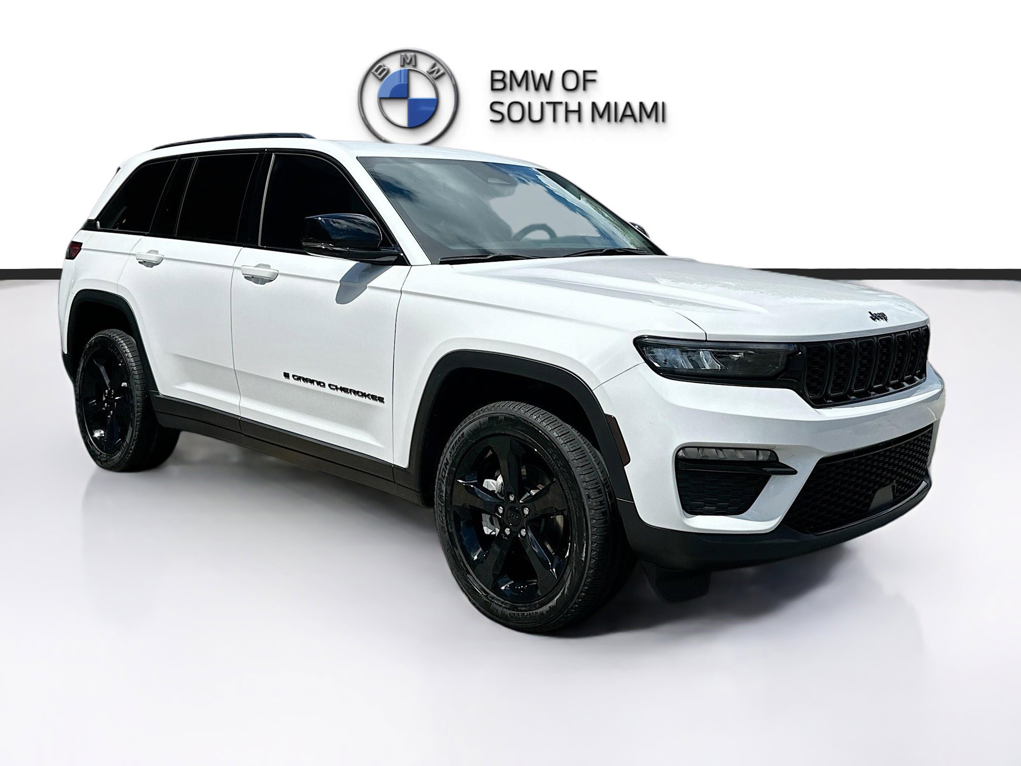 Used 2024 Jeep Grand Cherokee Limited w/ Black Appearance Package
