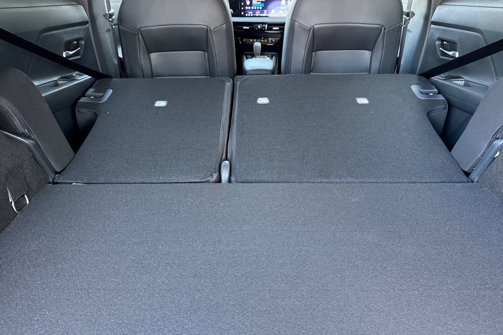 New 2026 Nissan Kicks SR w/ Cold Weather Package image 12