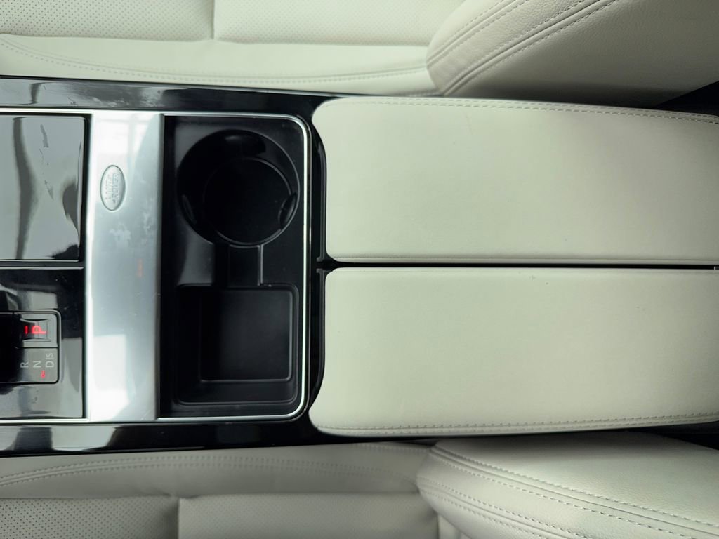 Used 2023 Land Rover Range Rover Velar R-Dynamic S AWD/4WD image 34