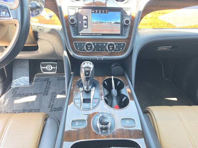 Used 2018 Bentley Bentayga Activity image 11