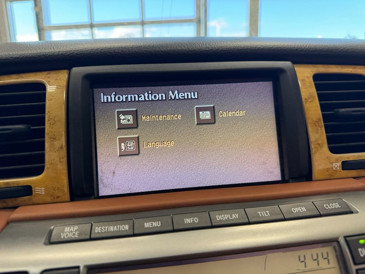Used 2004 Lexus SC 430 Convertible RWD image 27