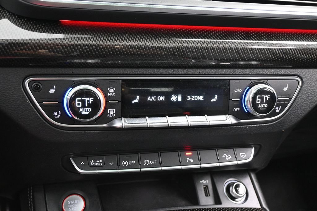 Used 2018 Audi SQ5 Prestige AWD/4WD image 25