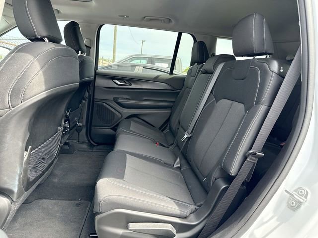 Used 2023 Jeep Grand Cherokee L Laredo AWD/4WD image 15