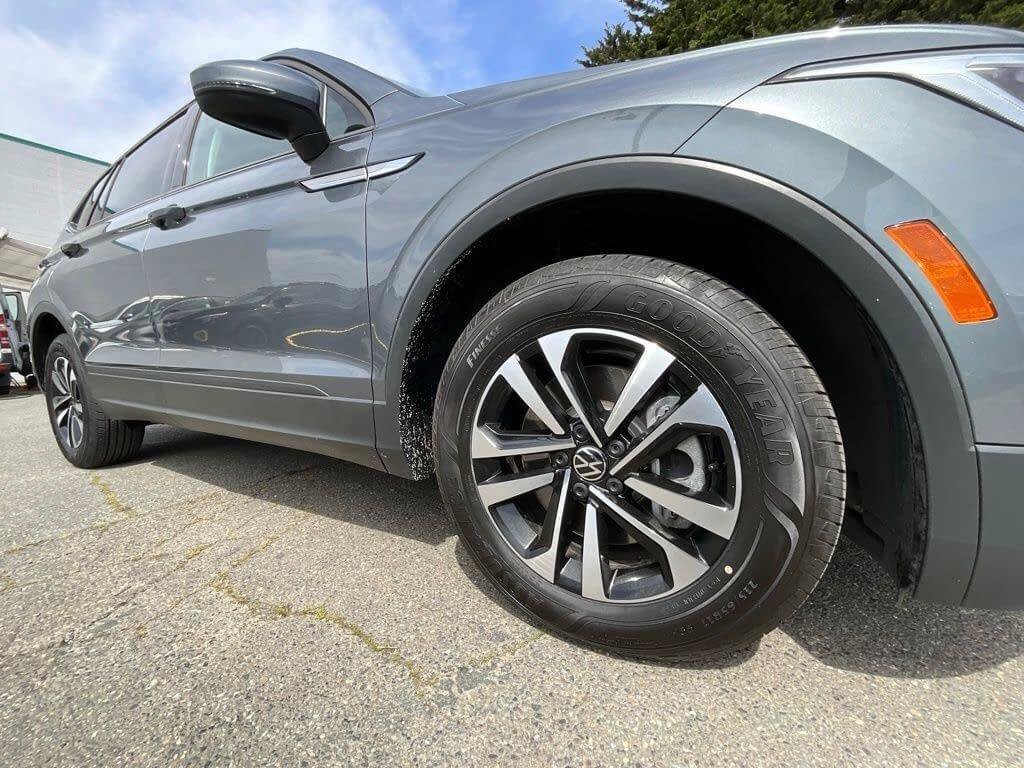 Certified 2023 Volkswagen Tiguan S FWD image 10