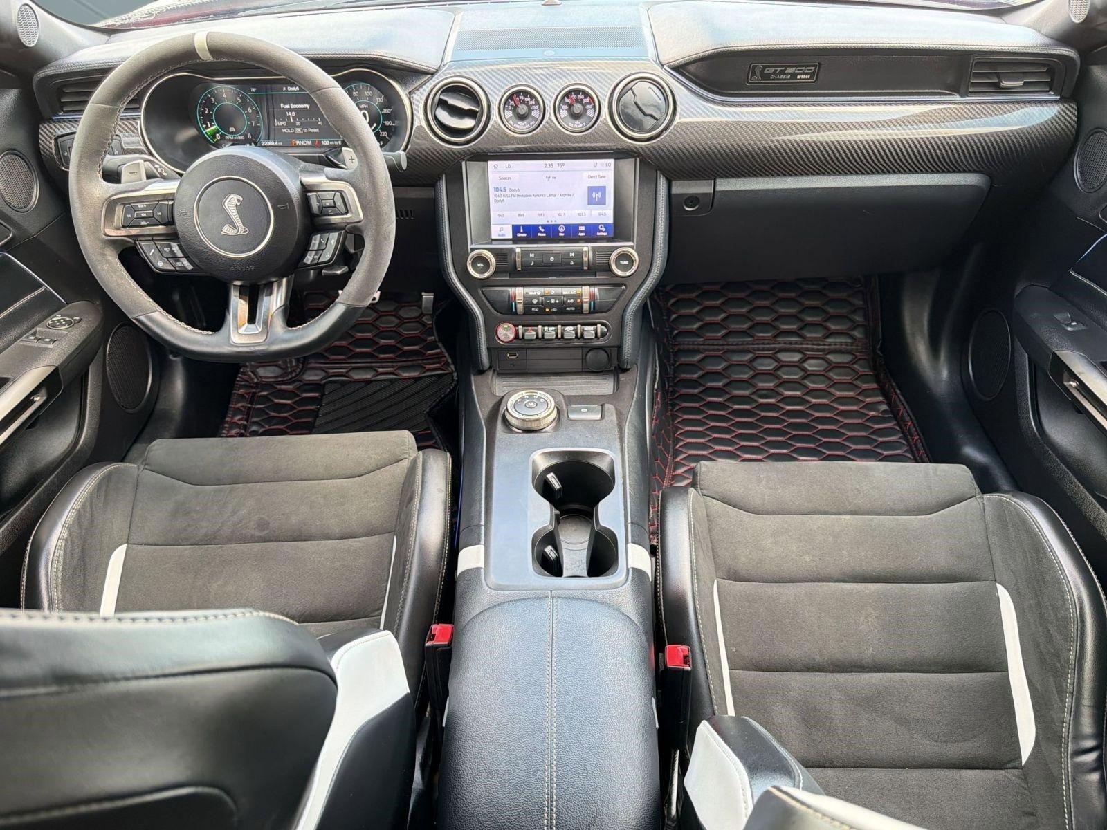 Used 2021 Ford Mustang Shelby GT500 w/ Technology Package image 13